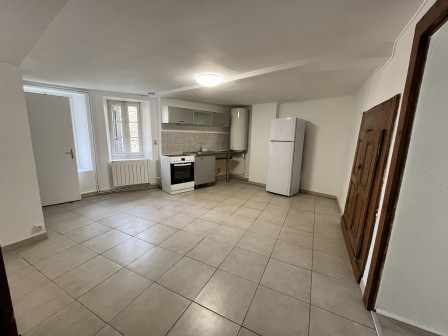 Location appartement type 2 (T2) 71m2 Cremieu-38Z03100PL000368-692-04