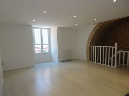 Location appartement type 2 (T2) 50m2 Cremieu-38Z03100PL001122-692-06