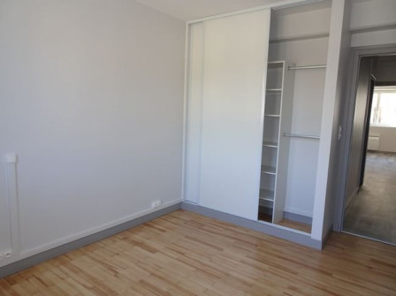 Location appartement type 3 (T3) 67m2 Trept-38Z03100PL001250-692-05