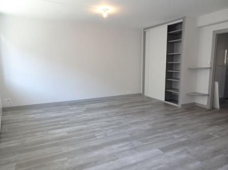 Location appartement type 3 (T3) 67m2 Trept-38Z03100PL001250-692-06