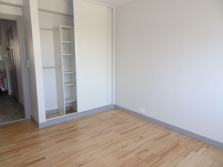 Location appartement type 3 (T3) 67m2 Trept-38Z03100PL001250-692-07