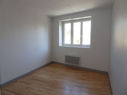 Location appartement type 3 (T3) 67m2 Trept-38Z03100PL001250-692-08