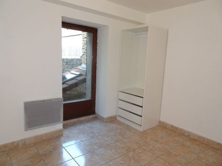 Location appartement type 4 (T4) 70m2 Cremieu-38Z03100PL001341-692-03