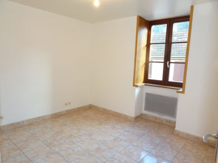 Location appartement type 4 (T4) 70m2 Cremieu-38Z03100PL001341-692-07