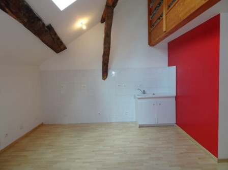 Location appartement type 2 (T2) 41m2 Cremieu-38Z03100PL000211-692-03