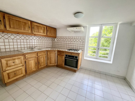 Location appartement type 2 (T2) 45m2 Cremieu-38Z03100PL000314-692-01