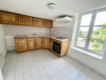 Location appartement type 2 (T2) 45m2 Cremieu-38Z03100PL000314-692-04