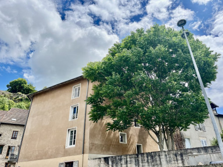 Location appartement type 2 (T2) 45m2 Cremieu-38Z03100PL000314-692-06