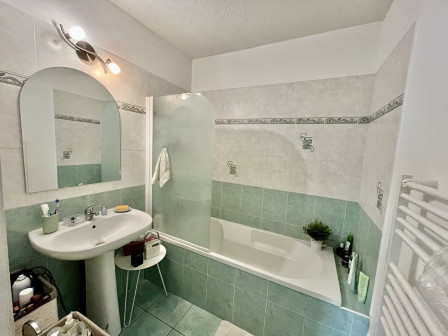 Location appartement type 3 (T3) 76m2 Bourgoin jallieu-38Z03100PL000315-692-05 Location appartement type 3 (T3) 76m2 Bourgoin jallieu-38Z03100PL000315-692-05