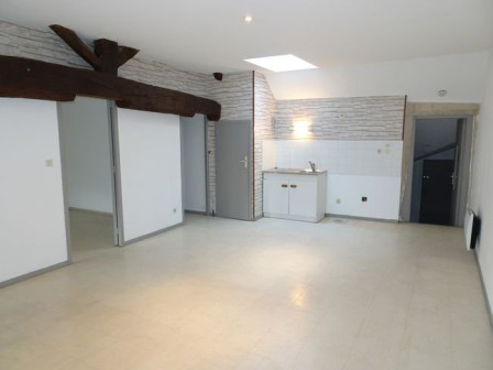 Location appartement type 2 (T2) 52m2 Cremieu-38Z03100PL000639-692-02