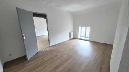 Location appartement type 2 (T2) 52m2 Cremieu-38Z03100PL000639-692-03 Location appartement type 2 (T2) 52m2 Cremieu-38Z03100PL000639-692-03