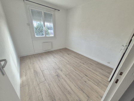 Location appartement type 3 (T3) 61m2 Chavanoz-38Z03100PL000647-692-04