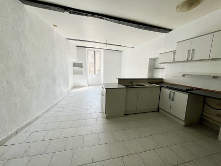 Location appartement type 2 (T2) 45m2 Cremieu-38Z03100PL000698-692-06
