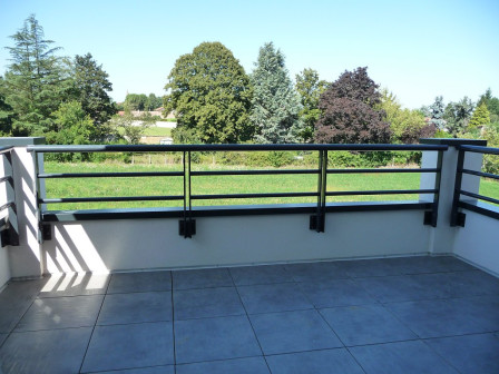 Location appartement type 2 (T2) 45m2 Janneyrias-38Z03100PL000779-692-02
