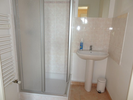 Location appartement type 3 (T3) 78m2 Cremieu-38Z03100PL000960-692-08