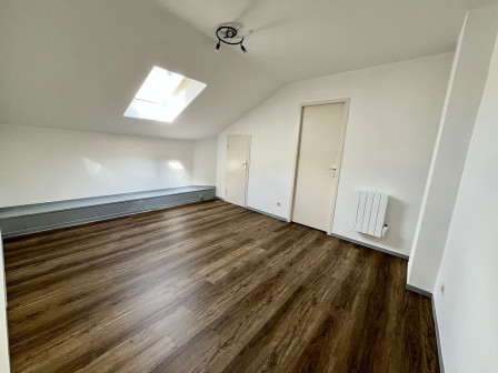 Location appartement type 2 (T2) 42m2 Cremieu-38Z03100PL001046-692-03