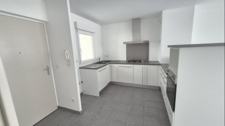 Location appartement type 3 (T3) 56m2 Lyon-38Z03100PL001115-692-04