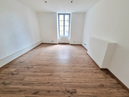 Location appartement type 3 (T3) 85m2 Cremieu-38Z03100PL001465-692-03 Location appartement type 3 (T3) 85m2 Cremieu-38Z03100PL001465-692-03