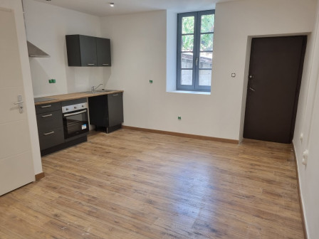 Location appartement type 3 (T3) 85m2 Cremieu-38Z03100PL001465-692-08 Location appartement type 3 (T3) 85m2 Cremieu-38Z03100PL001465-692-08