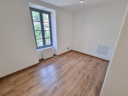Location appartement type 3 (T3) 85m2 Cremieu-38Z03100PL001465-692-09 Location appartement type 3 (T3) 85m2 Cremieu-38Z03100PL001465-692-09