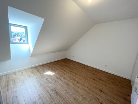 Location appartement type 4 (T4) 81m2 Cremieu-38Z03100PL001491-692-05