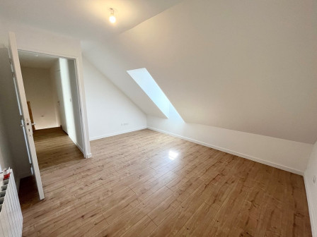 Location appartement type 4 (T4) 81m2 Cremieu-38Z03100PL001491-692-06