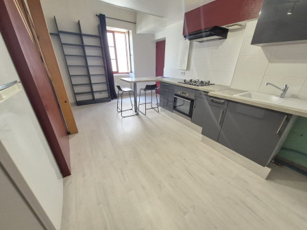 Location appartement type 2 (T2) 35m2 Cremieu-38Z03100PL001534-692-01
