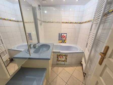 Location appartement type 3 (T3) 50m2 Cremieu-38Z03100PL001535-692-03 Location appartement type 3 (T3) 50m2 Cremieu-38Z03100PL001535-692-03