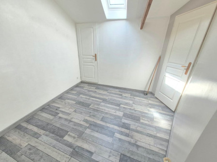 Location appartement type 3 (T3) 50m2 Cremieu-38Z03100PL001535-692-06 Location appartement type 3 (T3) 50m2 Cremieu-38Z03100PL001535-692-06