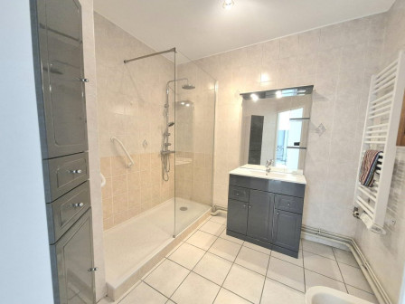 Location appartement type 3 (T3) 73m2 Pont de cheruy-38Z03100PL001547-692-04 Location appartement type 3 (T3) 73m2 Pont de cheruy-38Z03100PL001547-692-04