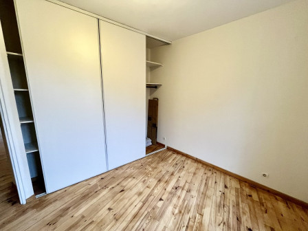 Location appartement type 2 (T2) 45m2 Cremieu-38Z03100PL001555-692-05