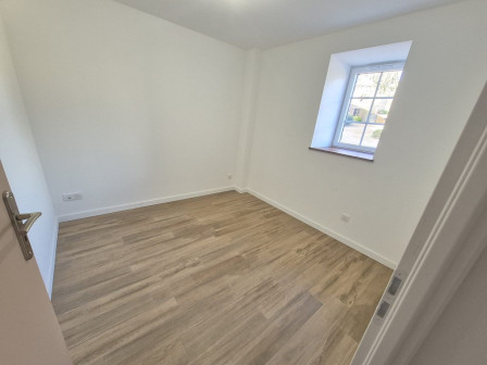 Location appartement type 4 (T4) 73m2 Chozeau-38Z03100PL001557-692-10