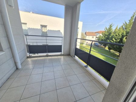 Location appartement type 3 (T3) 67m2 La verpilliere-38Z03100PL001560-692-02