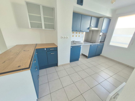 Location appartement type 3 (T3) 67m2 La verpilliere-38Z03100PL001560-692-03