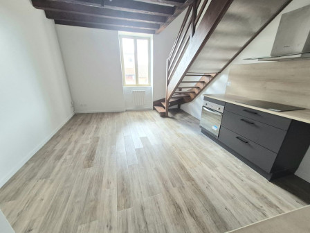 Location appartement type 3 (T3) 43m2 Villefranche sur saone-38Z03100PL001565-692-01