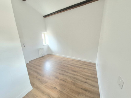 Location appartement type 3 (T3) 43m2 Villefranche sur saone-38Z03100PL001565-692-05