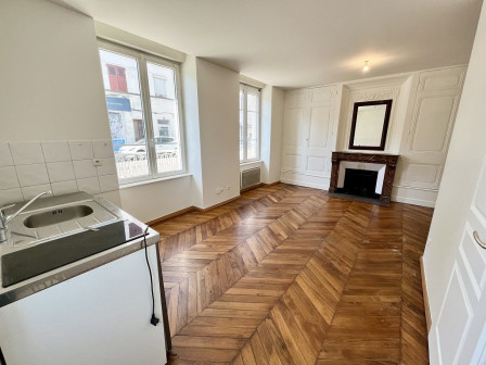 Location appartement type 1 (T1) 24m2 Bourgoin jallieu-38Z03100PL001567-692-10 Location appartement type 1 (T1) 24m2 Bourgoin jallieu-38Z03100PL001567-692-10