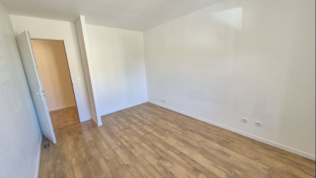 Location maison 4 pièces 114m2 La balme les grottes-38Z03100PM001435-692-10 Location maison 4 pièces 114m2 La balme les grottes-38Z03100PM001435-692-10