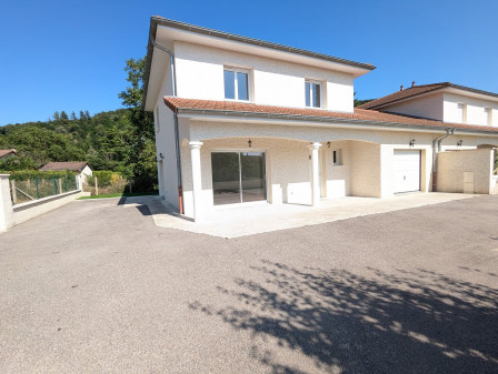 Location maison 4 pièces 118m2 Villemoirieu-38Z03100PM001439-692-01 Location maison 4 pièces 118m2 Villemoirieu-38Z03100PM001439-692-01