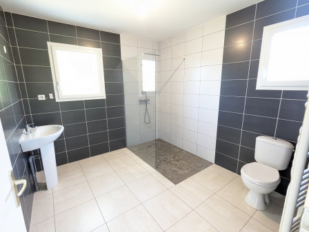 Location maison 4 pièces 118m2 Villemoirieu-38Z03100PM001439-692-02 Location maison 4 pièces 118m2 Villemoirieu-38Z03100PM001439-692-02