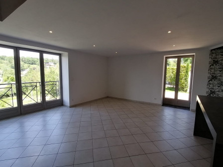 Location maison 3 pièces 92m2 Dizimieu-38Z03100PM001562-692-02 Location maison 3 pièces 92m2 Dizimieu-38Z03100PM001562-692-02