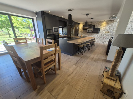 Location maison 7 pièces 210m2 St marcel bel accueil-38Z03100PM001566-692-04