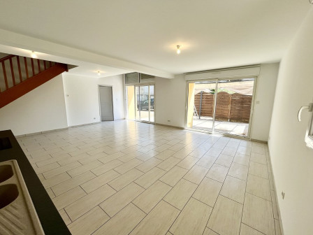 Location maison 4 pièces 95m2 Annoisin chatelans-38Z03100PM001570-692-06