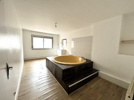 Vente appartement type 5 (T5) 192m2 Trept-38Z03100VA001899-692-03