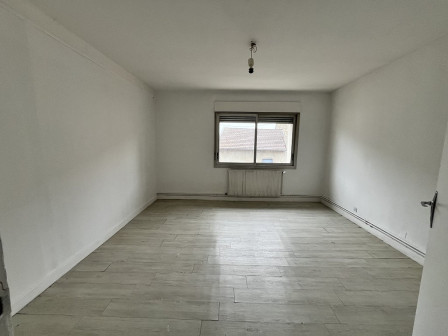 Vente appartement type 5 (T5) 192m2 Trept-38Z03100VA001899-692-06