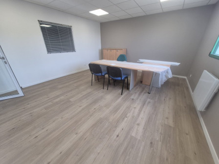 Location local/garage/parking 204m2 Villemoirieu-38Z03100VC001900-692-04 Location local/garage/parking 204m2 Villemoirieu-38Z03100VC001900-692-04