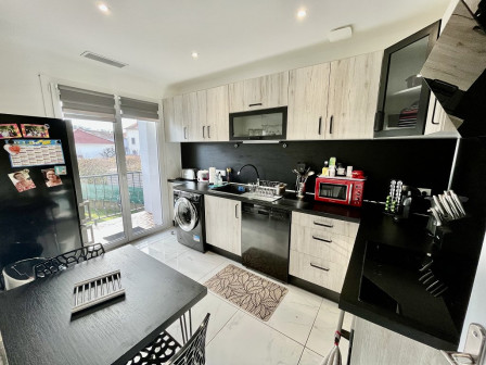 Vente immeuble 1 étages 155m2 Chavanoz-38Z03100VI001896-692-04