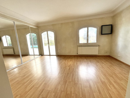 Vente maison 9 pièces 306m2 Villemoirieu-38Z03100VP001888-692-04