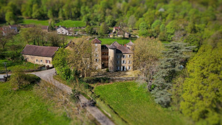 Vente maison 17 pièces 405m2 Cremieu Vente maison 17 pièces 405m2 Cremieu