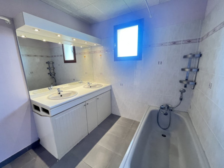 Vente maison 6 pièces 137m2 Cremieu-38Z03100VP001904-692-07